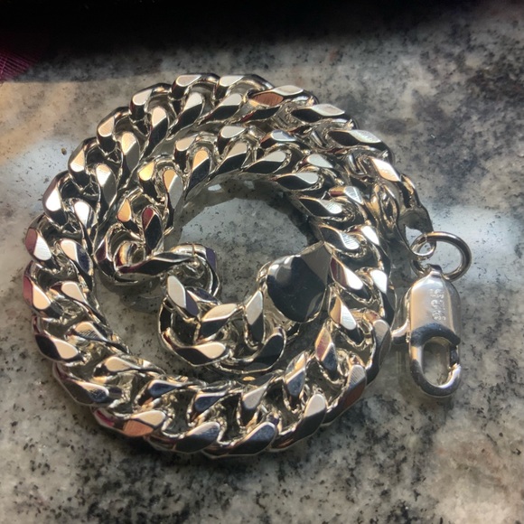 ♥️BRAND NEW 925 Stylish Silver curb link Chain Bracelet. - Picture 3 of 5